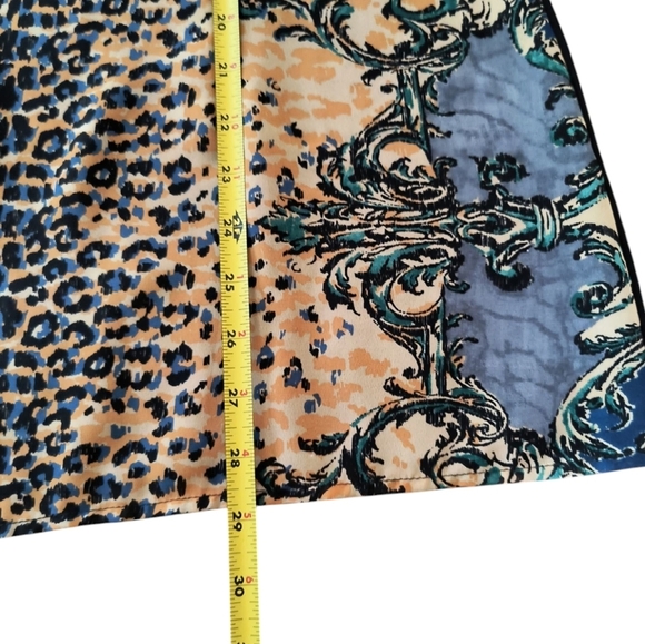 CAbi Sleeveless Semi-Sheer Blouse Size L - Picture 5 of 6